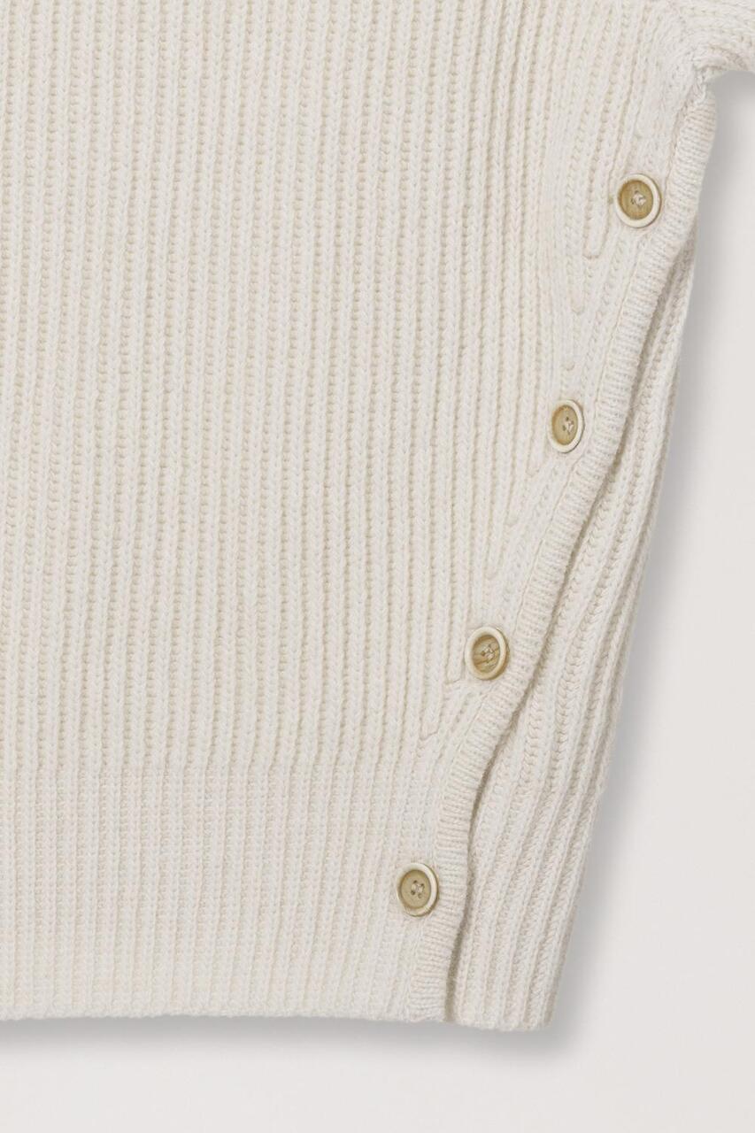 RIBBED TURTLENECK SWEATER