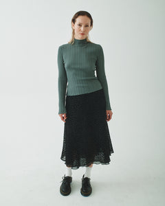 PLEATED MOCK NECK