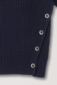 RIBBED TURTLENECK SWEATER