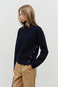 RIBBED TURTLENECK SWEATER