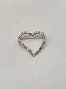 VINTAGE RHINESTONE HEART BROOCH