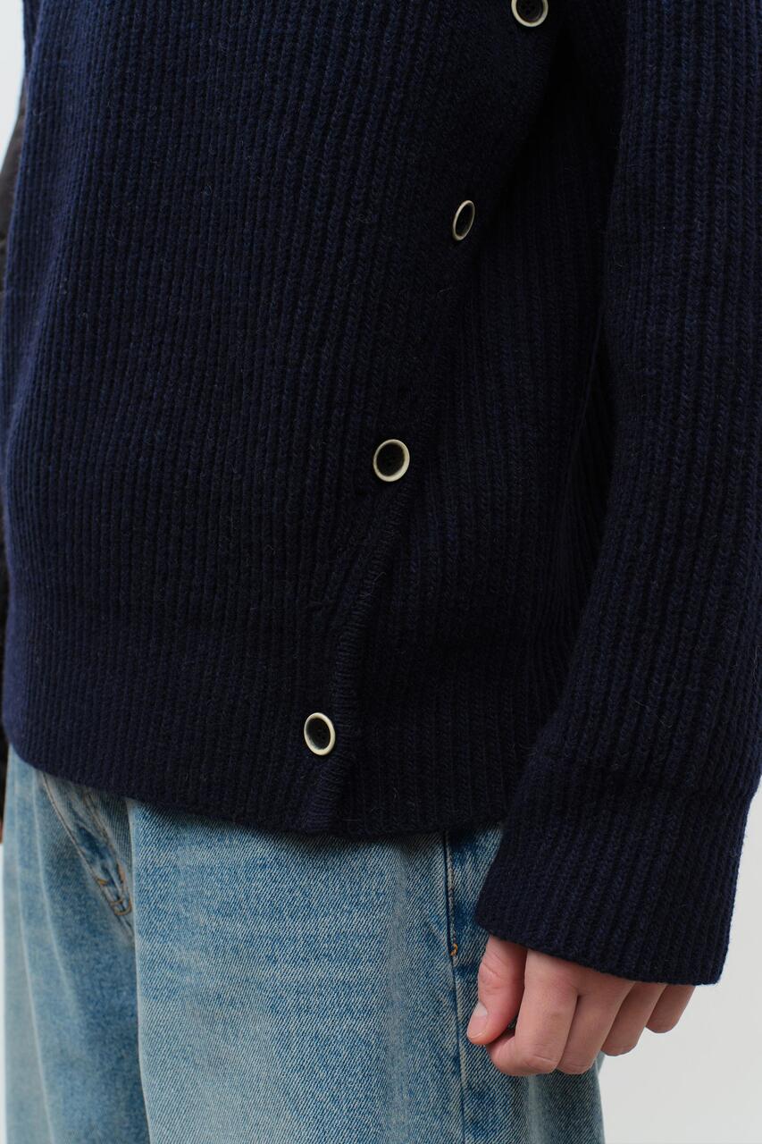 RIBBED TURTLENECK SWEATER