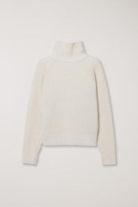 RIBBED TURTLENECK SWEATER