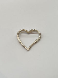 VINTAGE RHINESTONE HEART BROOCH