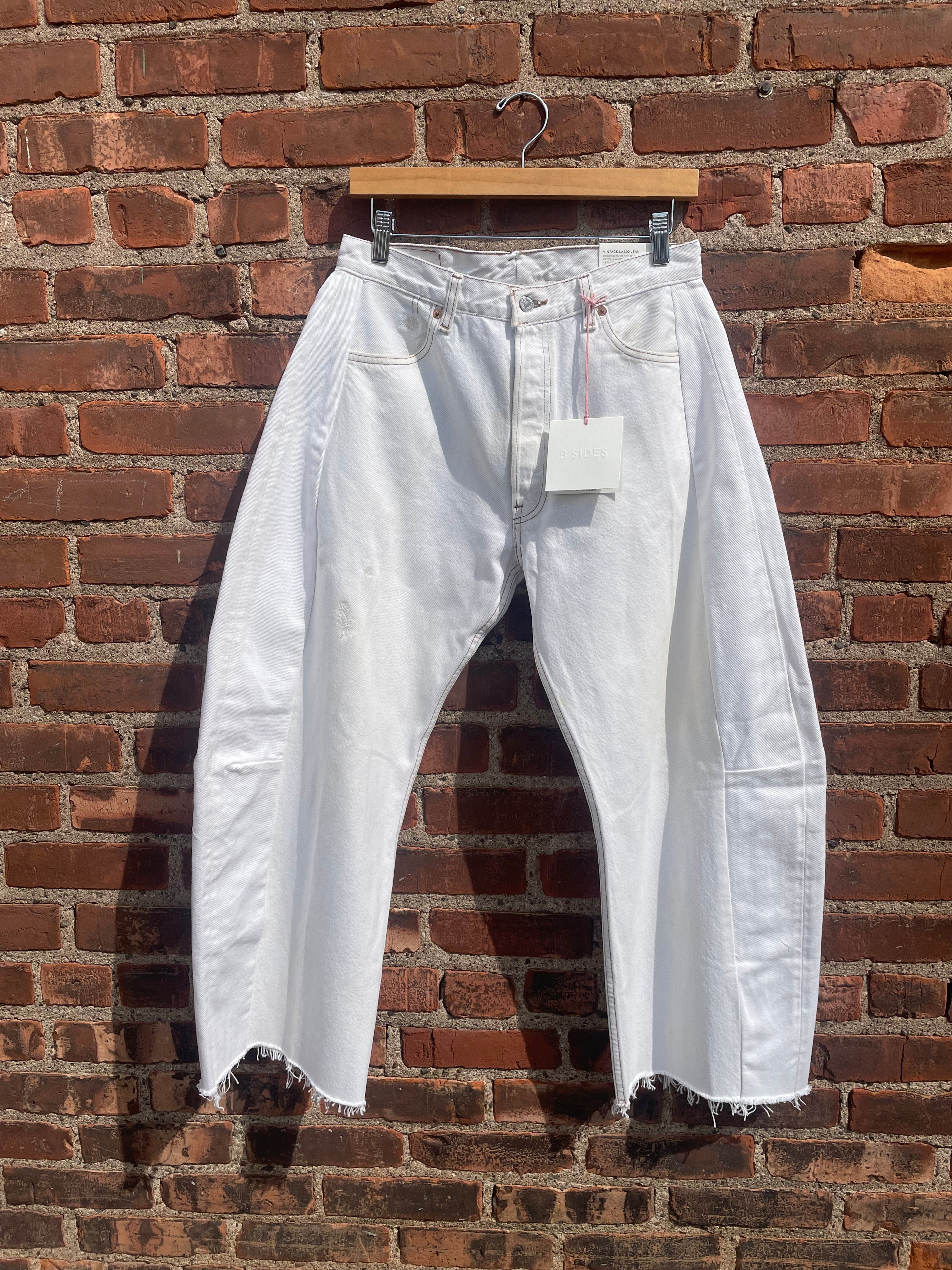 WHITE VINTAGE LASSO JEAN