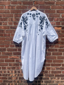 SCATTERED DAISIES LONG KAFTAN