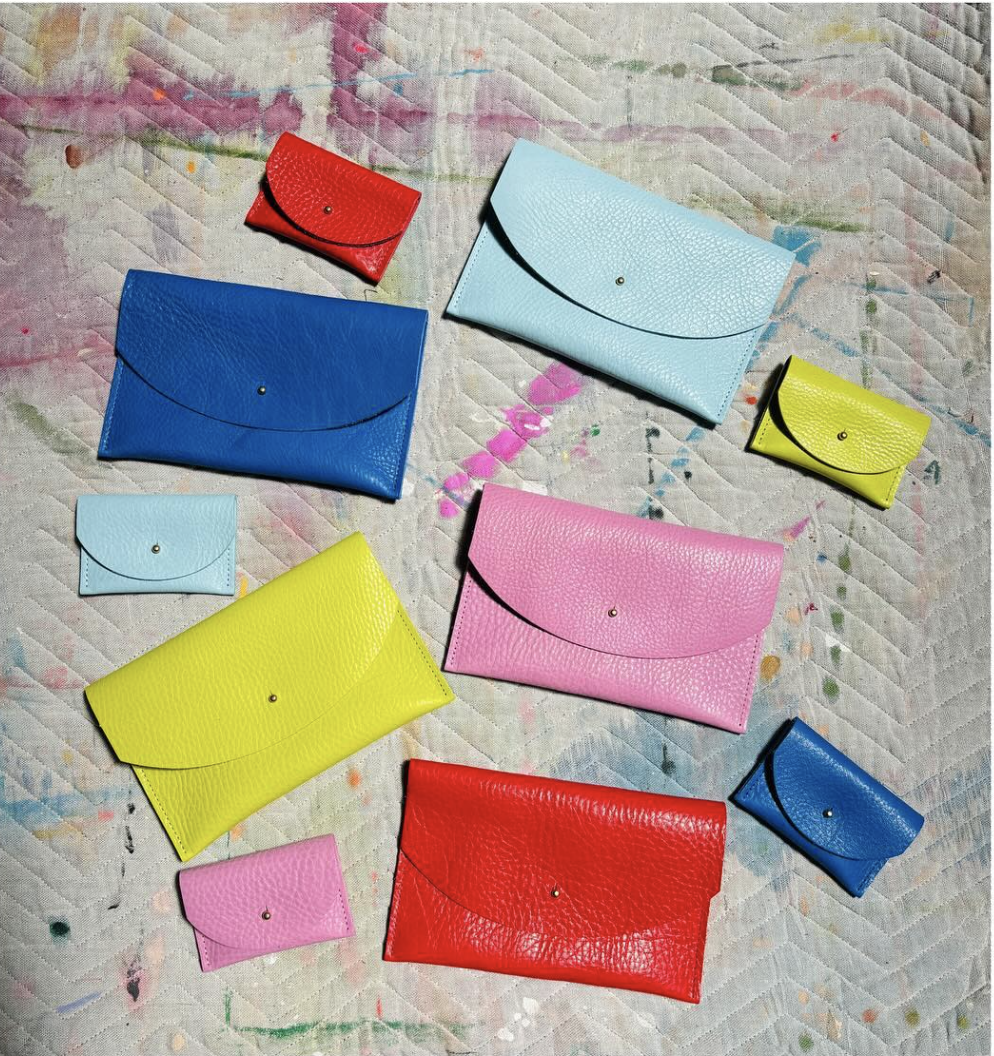 LEATHER ENVELOPE POUCH