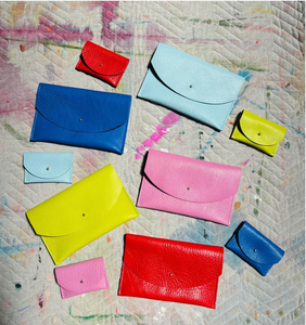 LEATHER ENVELOPE POUCH