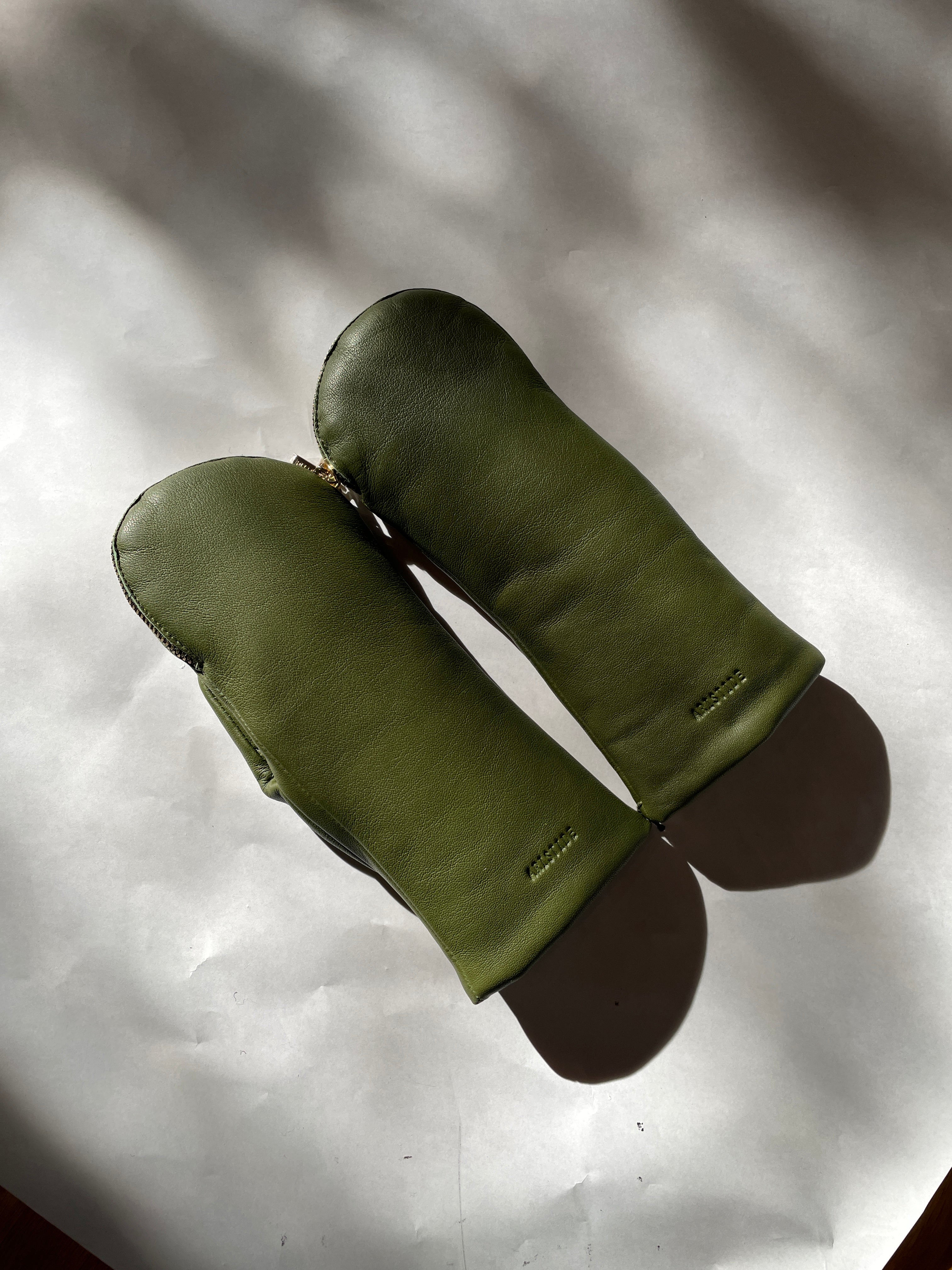 FLEECE LAMBSKIN MITTENS