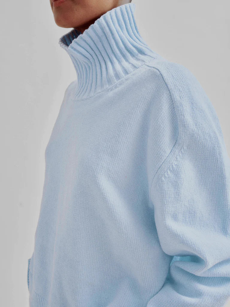 HIGHNECK SWEATER