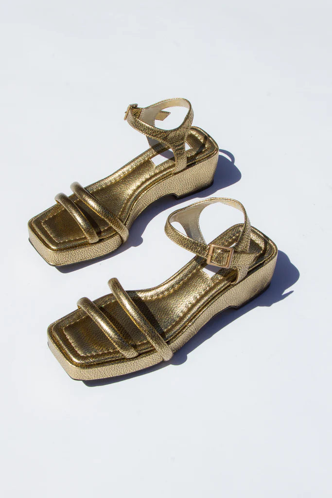 PUFFY PLATFORM SANDAL