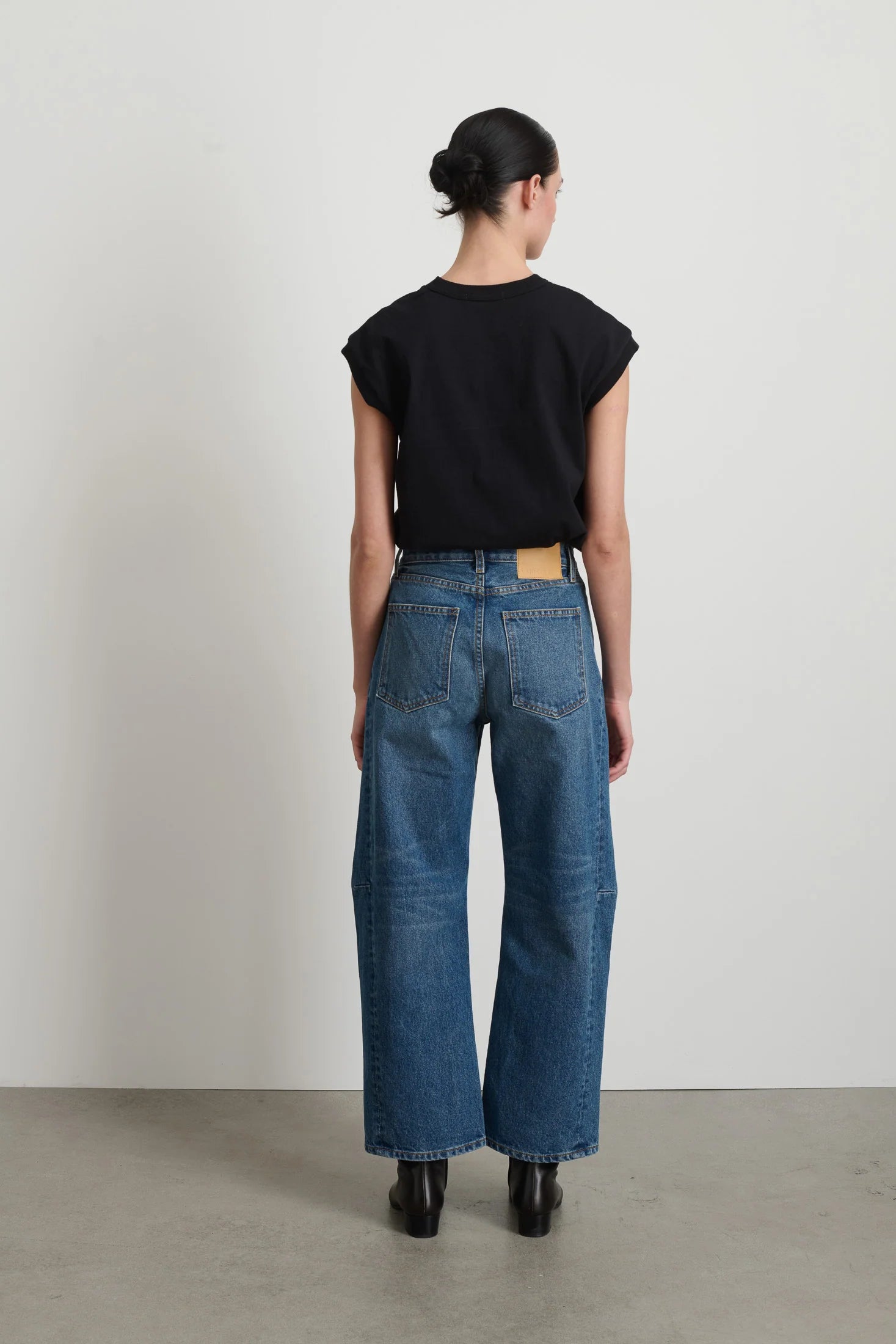 B SIDES SLIM LASSO JEAN