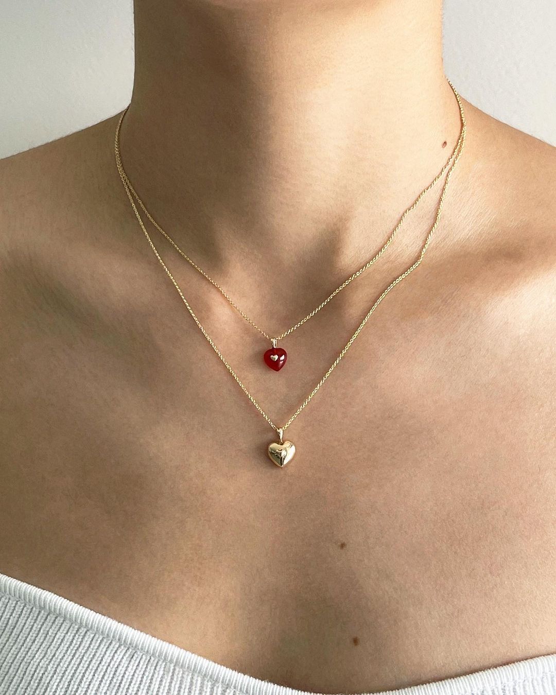 VERY VINTAGE TINY RED HEART NECKLACE