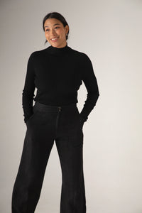 ESSENCE TURTLENECK