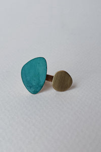 TWO PEBBLES RING